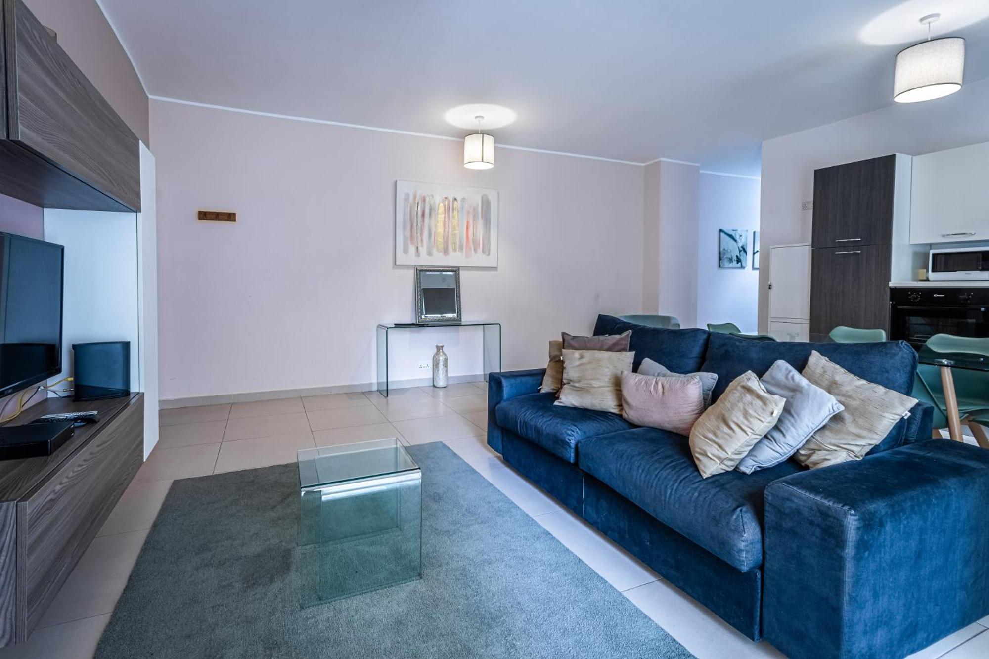 St Julians - Balluta 2 Bedroom Apartment Сент Джулианс Экстерьер фото